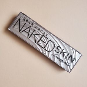 UD Naked Skin Shapeshifter Light/Medium